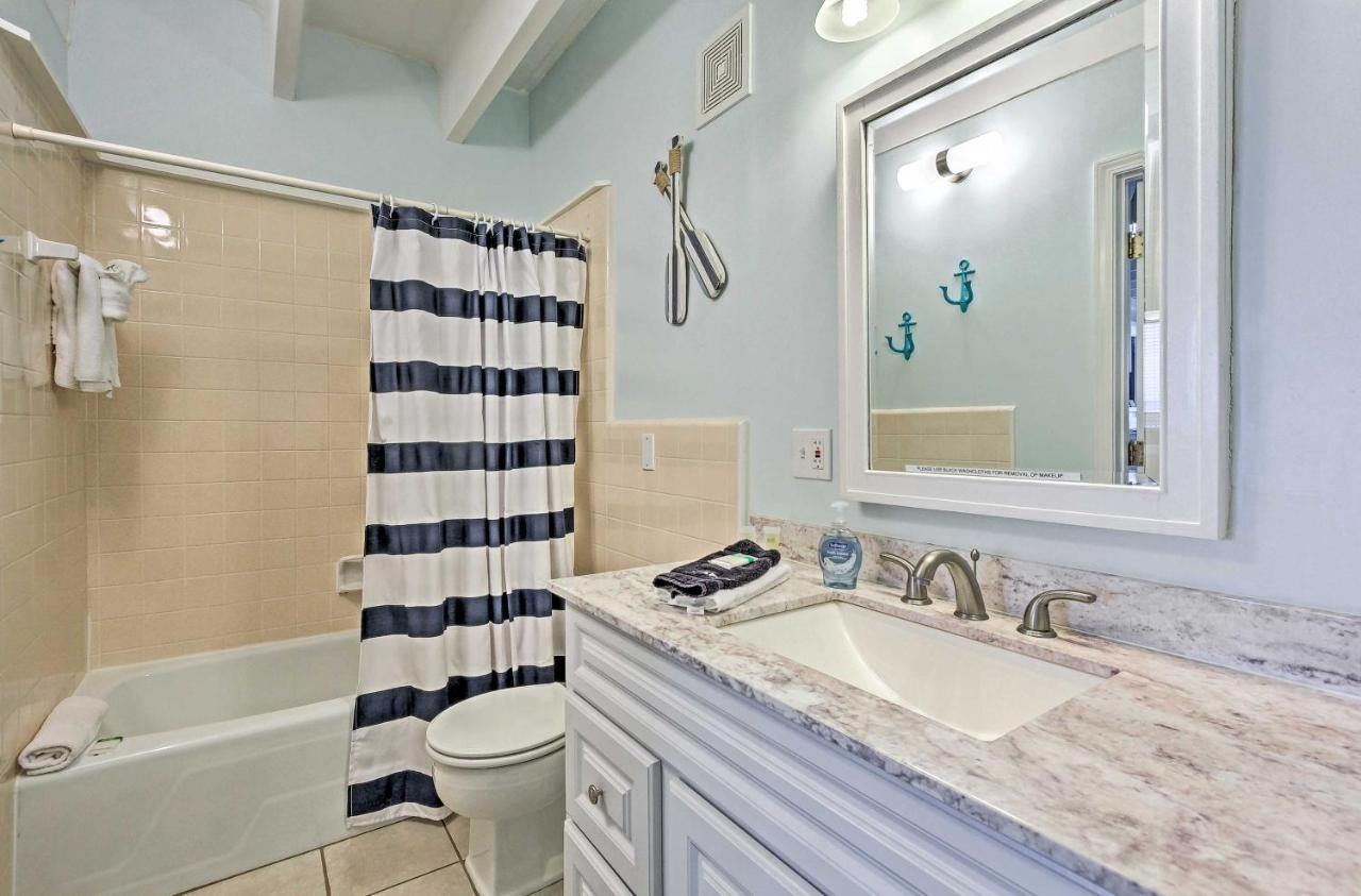 Panama City Beach Studio With Pool And Beach Access Exteriör bild
