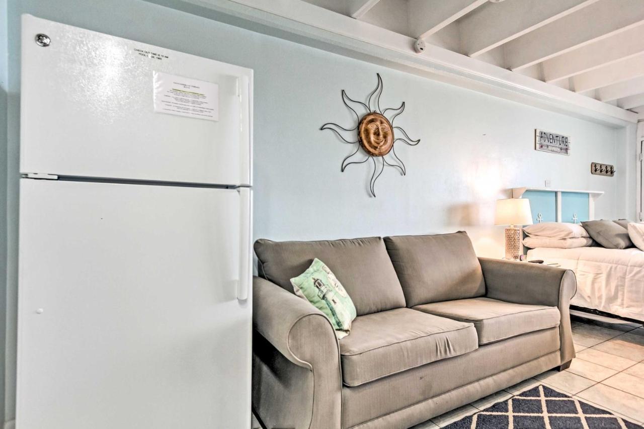 Panama City Beach Studio With Pool And Beach Access Exteriör bild